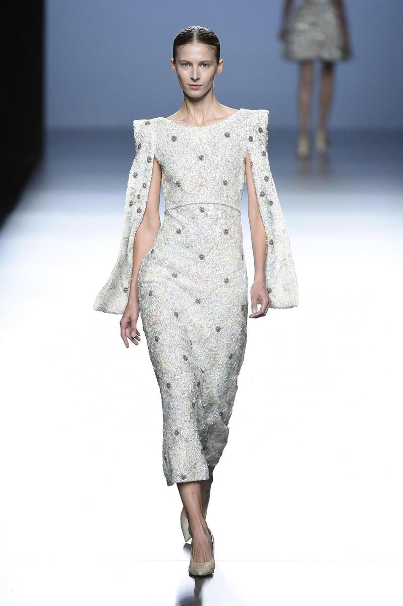 MBFWM: Teresa Helbig Primavera/Verano 2015, vestido con pedrería