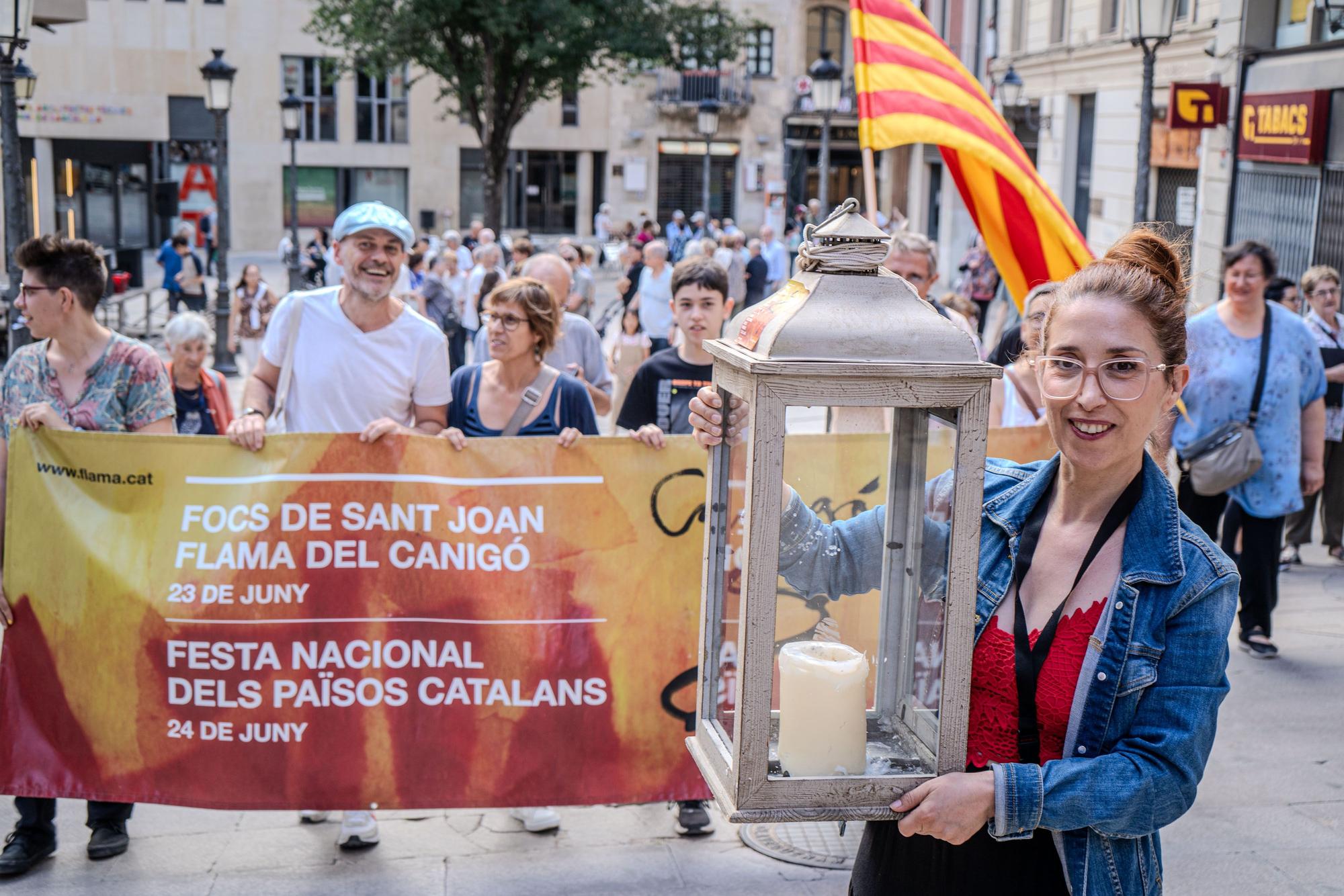 La revetlla i la flama del Canigó arriben a Manresa