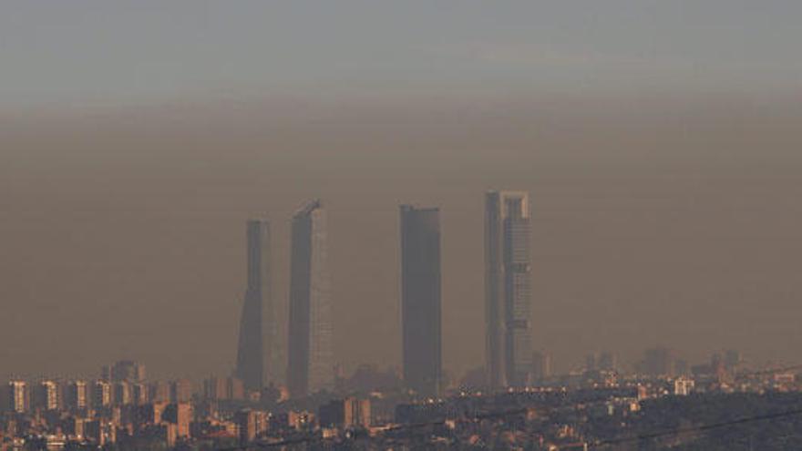La capa de contaminación que cubre Madrid.