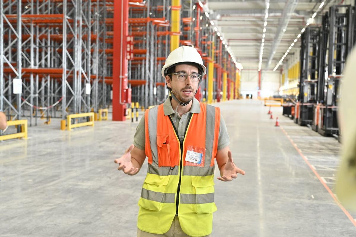 Así es el centro logístico de La Muela (Zaragoza) desde el que Amazon distribuirá sus productos más vendidos en España Así es el centro logístico de La Muela (Zaragoza) desde el que Amazon distribuirá sus productos más vendidos en España