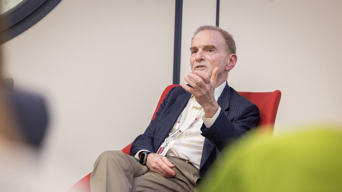 Visita a la UJI del premio Nobel Randy Schekman