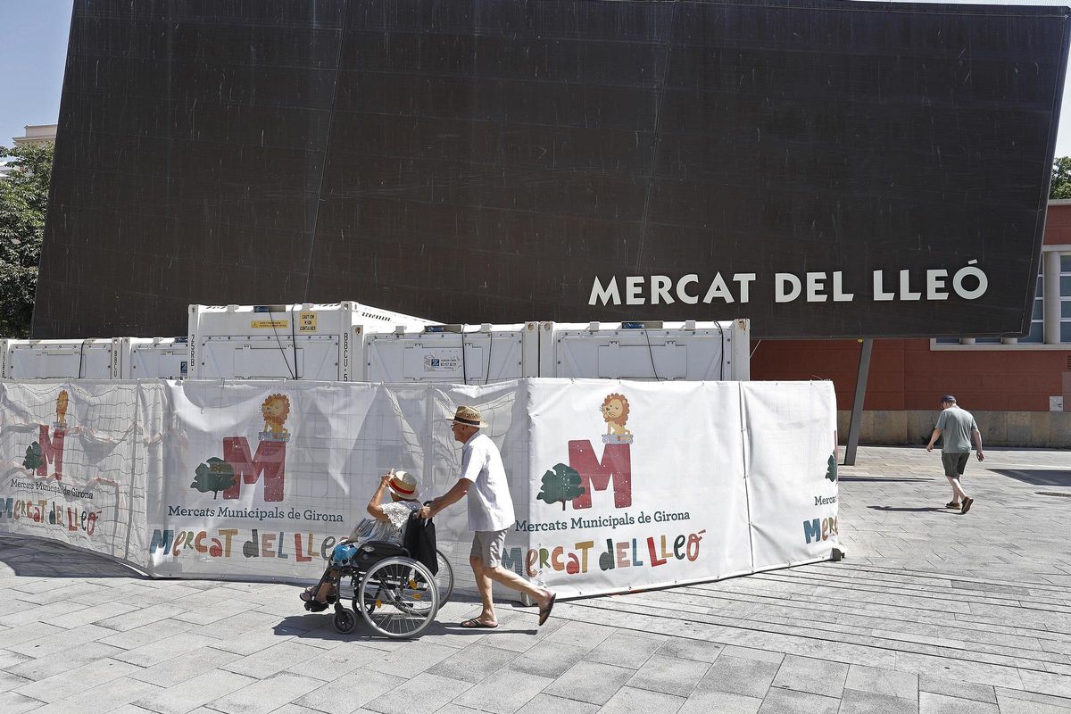 Les cambres frigorifiques ubicades fora del mercat.