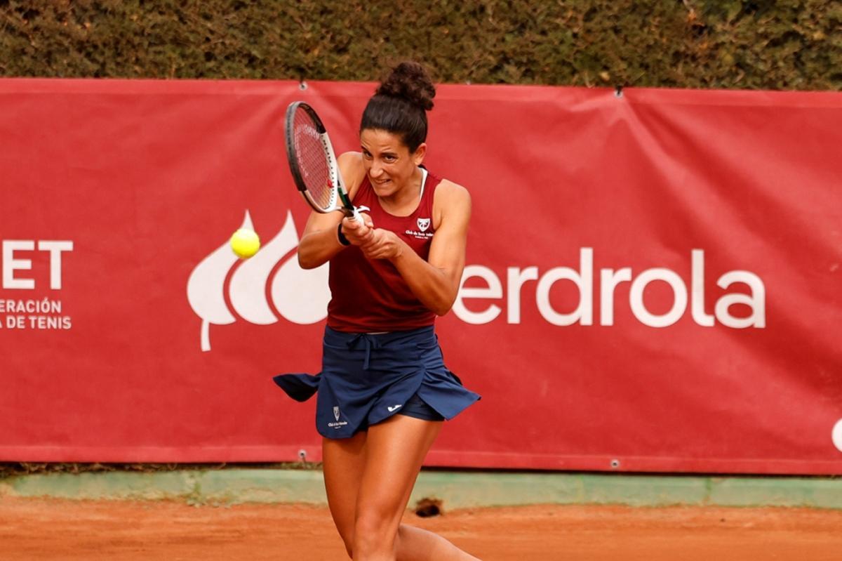 La tenista de Xàtiva Ángela Fita en un partido del Campeonato de España por Equipos Femeninos