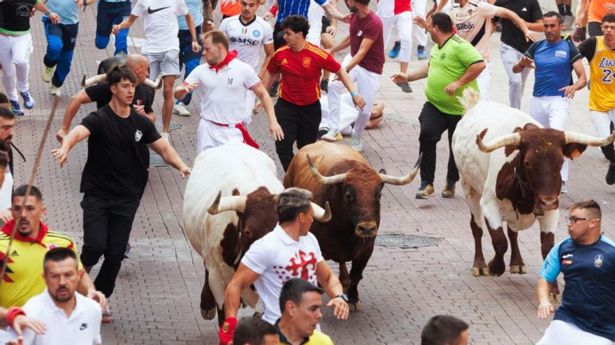 Siete heridos, uno por un varetazo de asta de toro, en el sexto encierro de San Sebastián de los Reyes