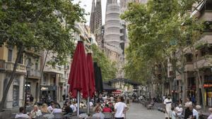 L’avinguda de Gaudí deixarà de tenir fixes les terrasses entre la visita del Papa i el Tour