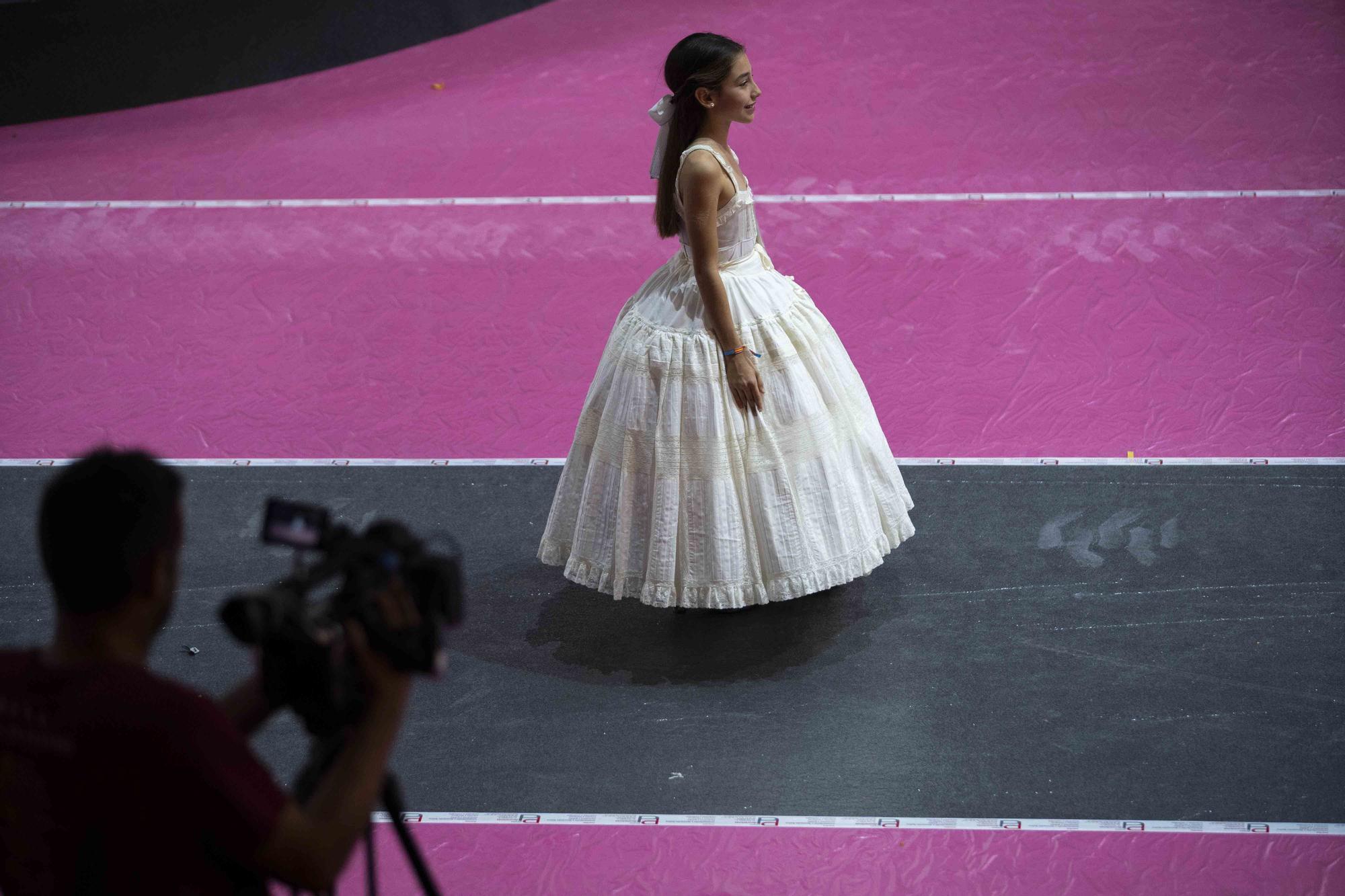 Así ha sido el ensayo de la gala para la elección de las cortes falleras 2023: infantiles