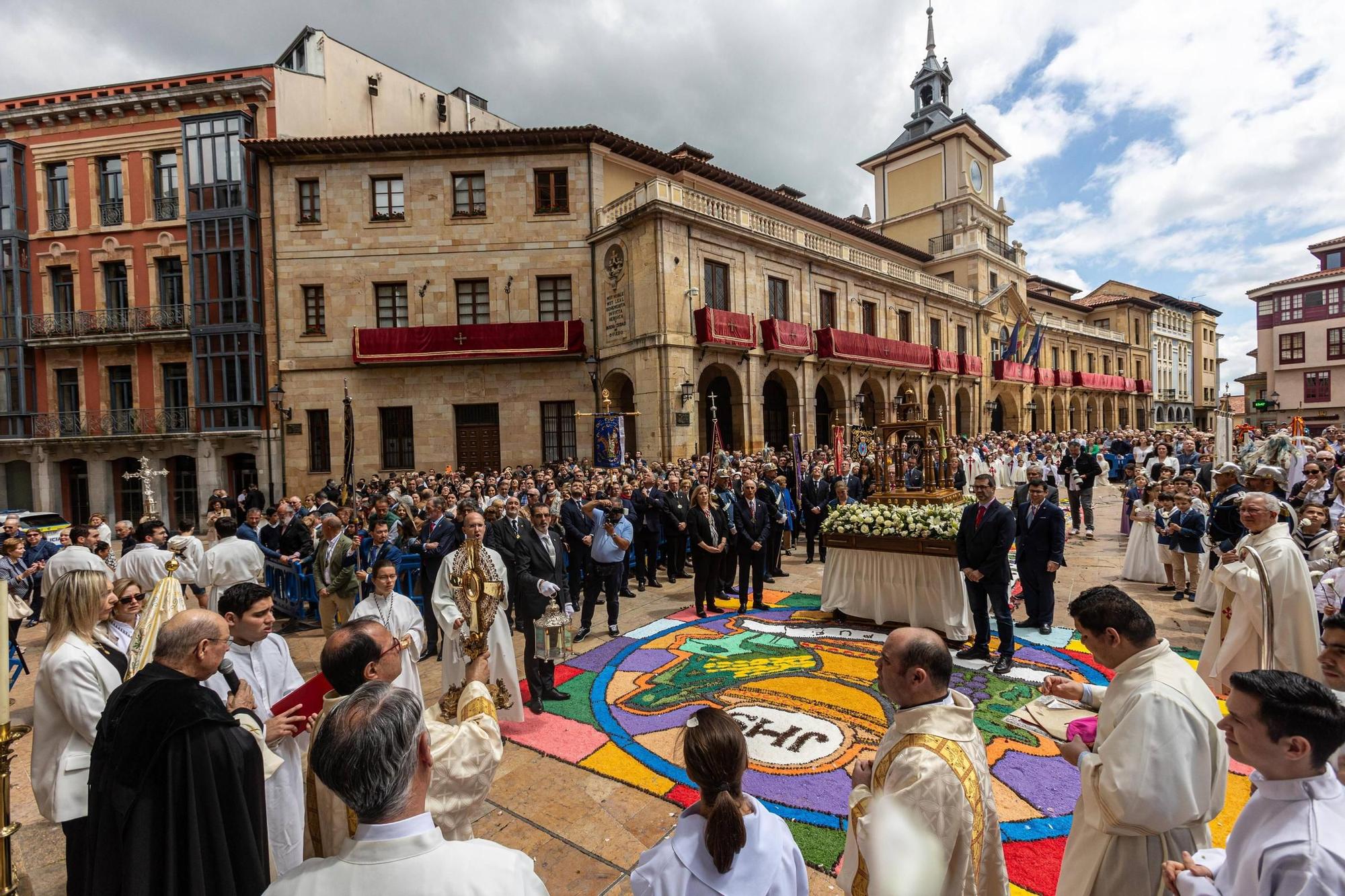 Celebración del Corpus en la Catedral de Oviedo