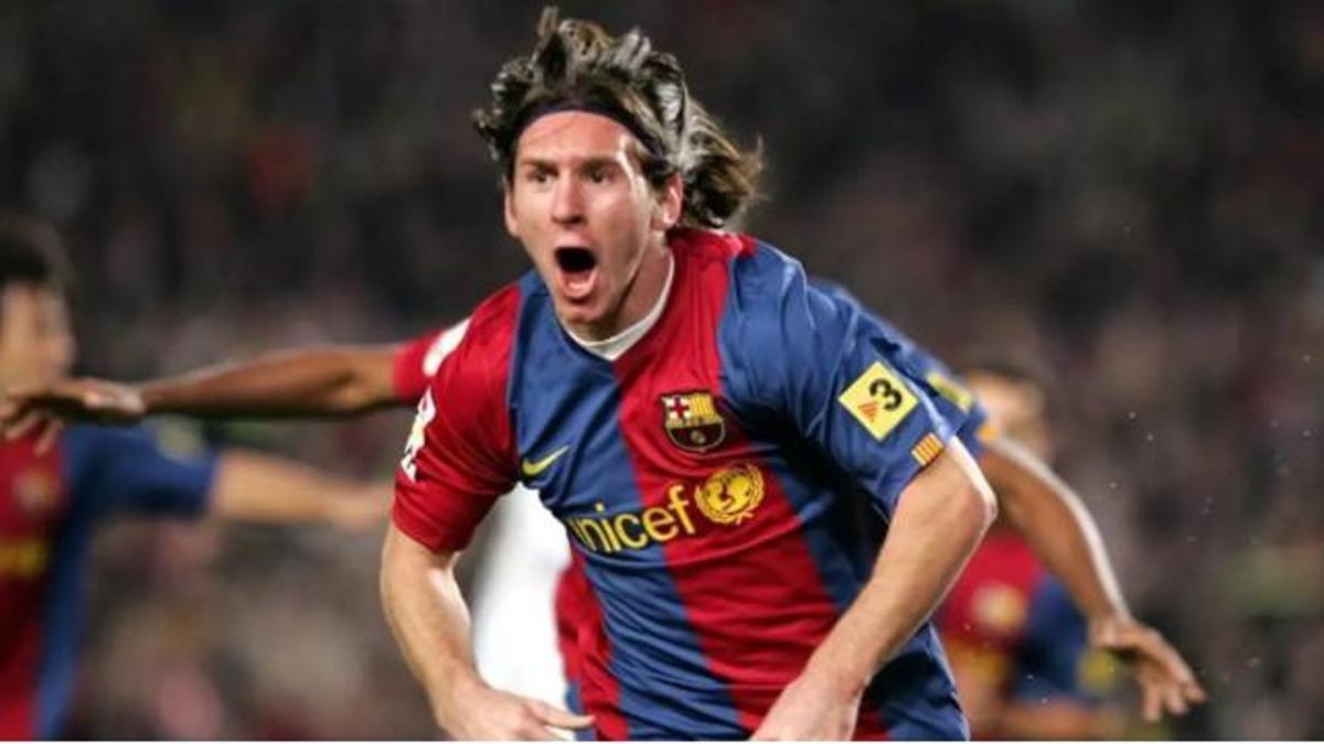 Leo Messi con la equipación de la temporada 26/27