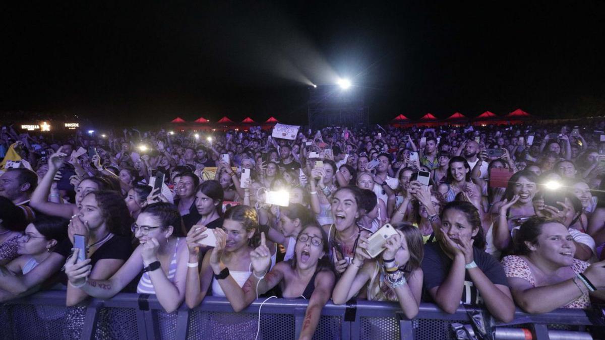 El público estuvo entregado durante todo el concierto. | MANU MIELNIEZUK