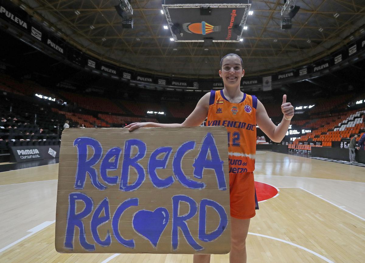 Rebeca Cotano, el día que logró el récord de partidos en 2020 en La Fonteta