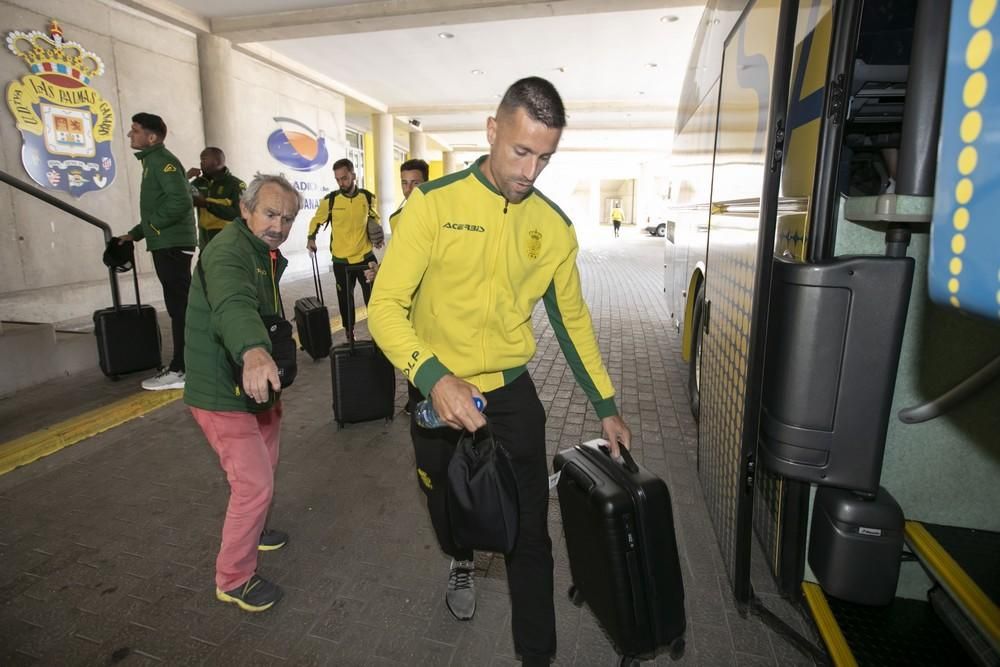 Rueda de prensa y salida de la UD Las Palmas para disputar el partido contra el Reus