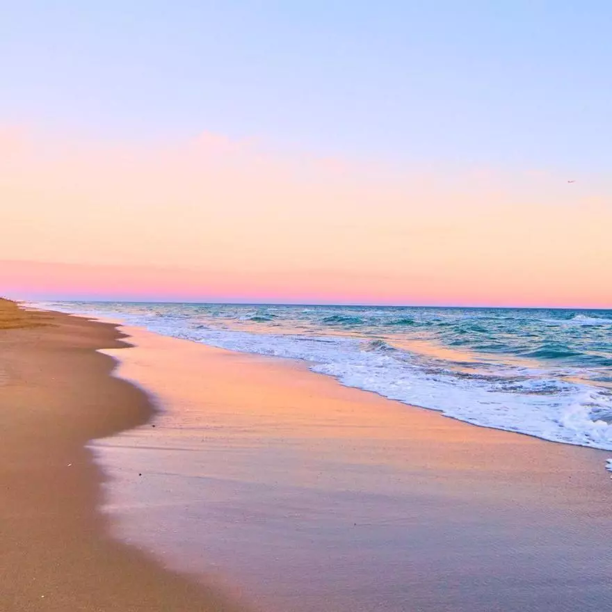 El rincón del Mediterráneo donde vive Ferran Torres: playa y dunas en una de las zonas más exclusivas del litoral catalán