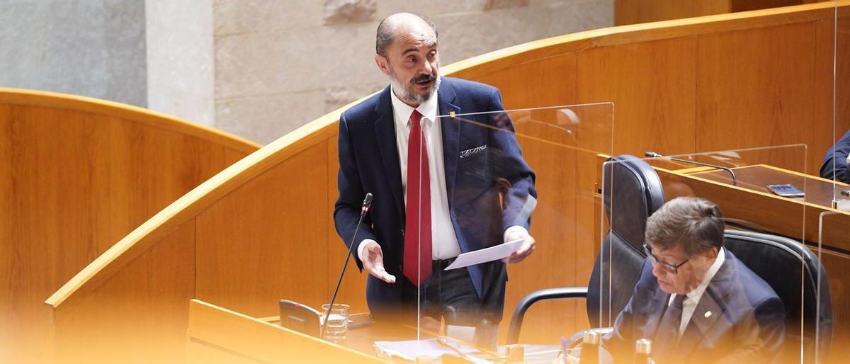 Javier Lambán, en un pleno anterior de las Cortes de Aragón