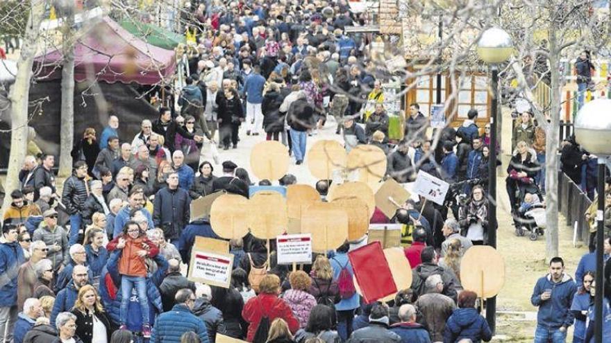 Más de 100.000 zaragozanos en una jornada festiva y reivindicativa