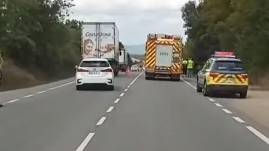 Un accident múltiple a Llambilles deixa cues de fins a 3 quilòmetres