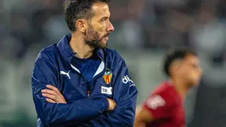 Corberán pone la cuenta atrás del mercado: Dos semanas para debutar