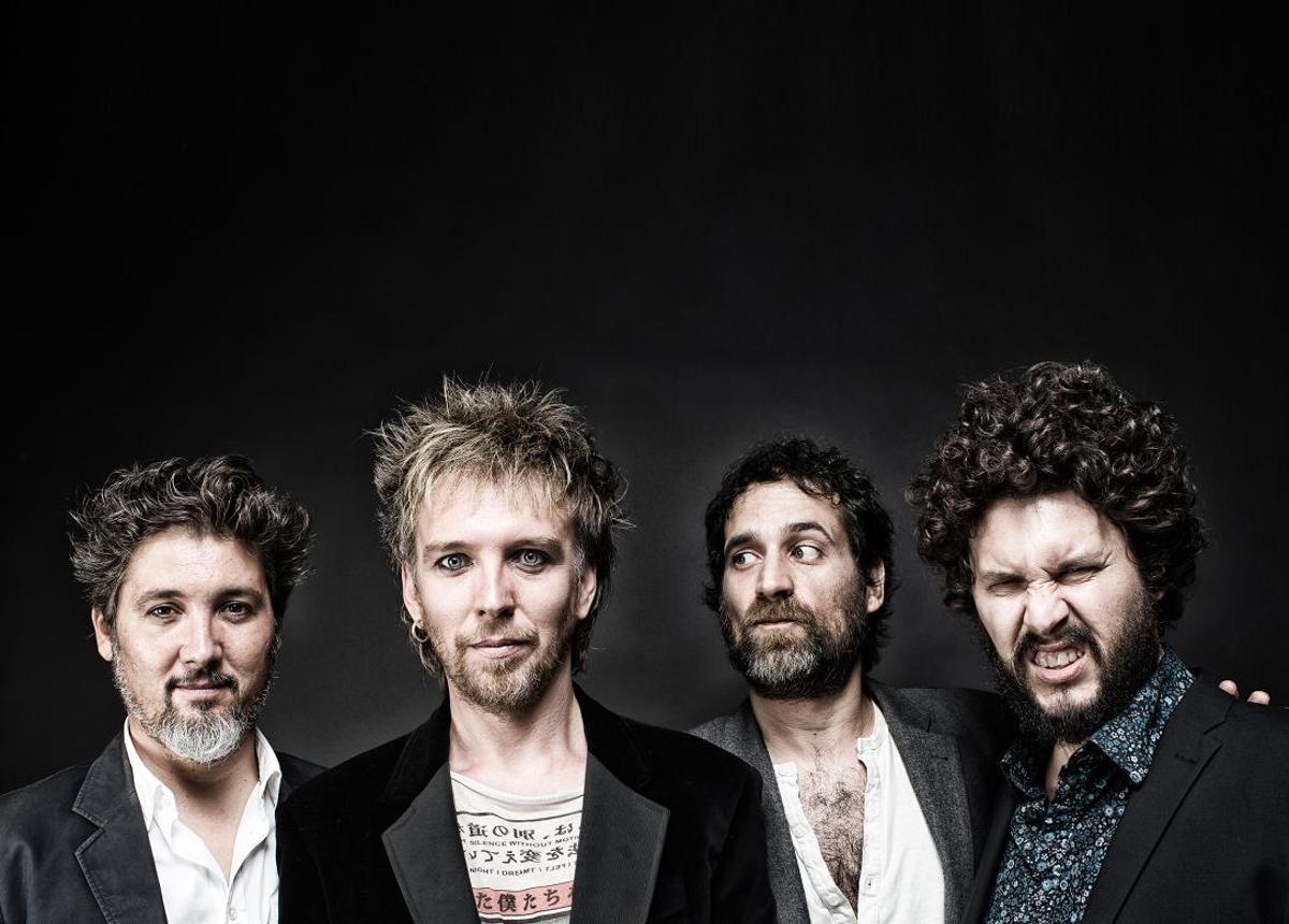 Imagen promocional del grupo Elefantes