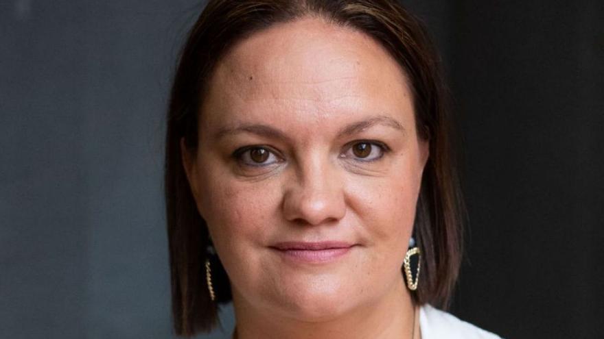 “I want the Cabildo to put on violet glasses every day when exercising politics”