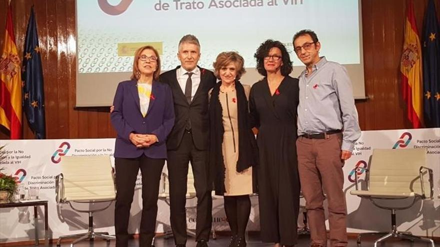 Aragón representa a todas las comunidades en el pacto por la no discriminación asociada al VIH