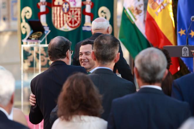 Mariano Rajoy apoya a Juanma Moreno en su toma de posesión como presidente de la Junta de Andalucía: La gente quiere políticos sensatos como él