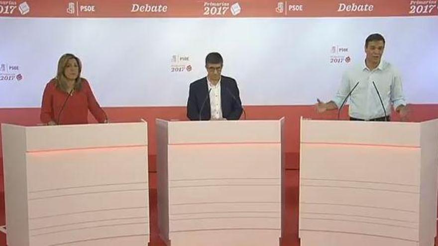 Siga en directo la pugna entre Susana Díaz, Pedro Sánchez y Patxi López