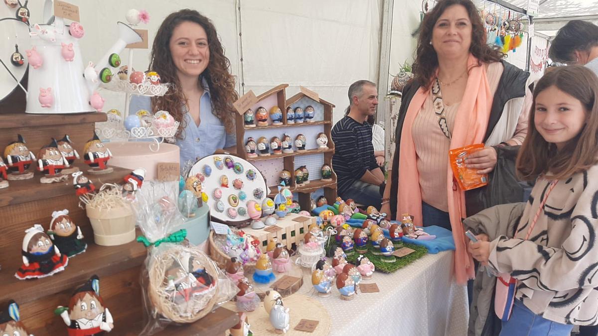 La Pola se llena de Güevos Pintos: todas las creaciones para la gran fiesta polesa