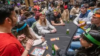 Tardeos multitudinarios con juegos de mesa en Barcelona