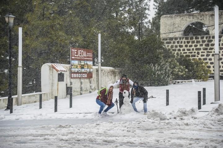 NIEVE EN LA CUMBRE