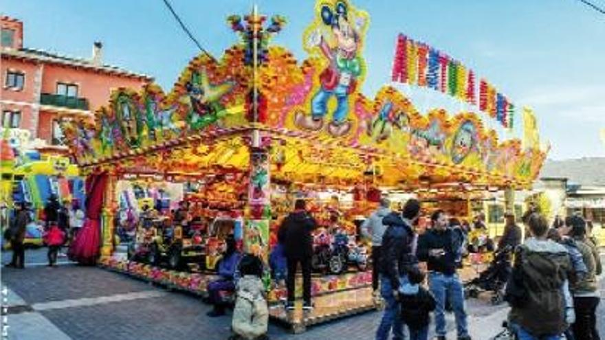 El parc d&#039;atraccions que durant les festes de Setmana Santa ha ambientat la plaça del Call de Puigcerdà