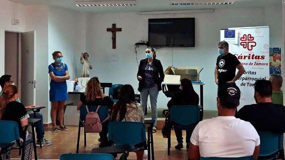 Cáritas forma a una decena de personas con un curso de auxiliar de jardinería en Toro