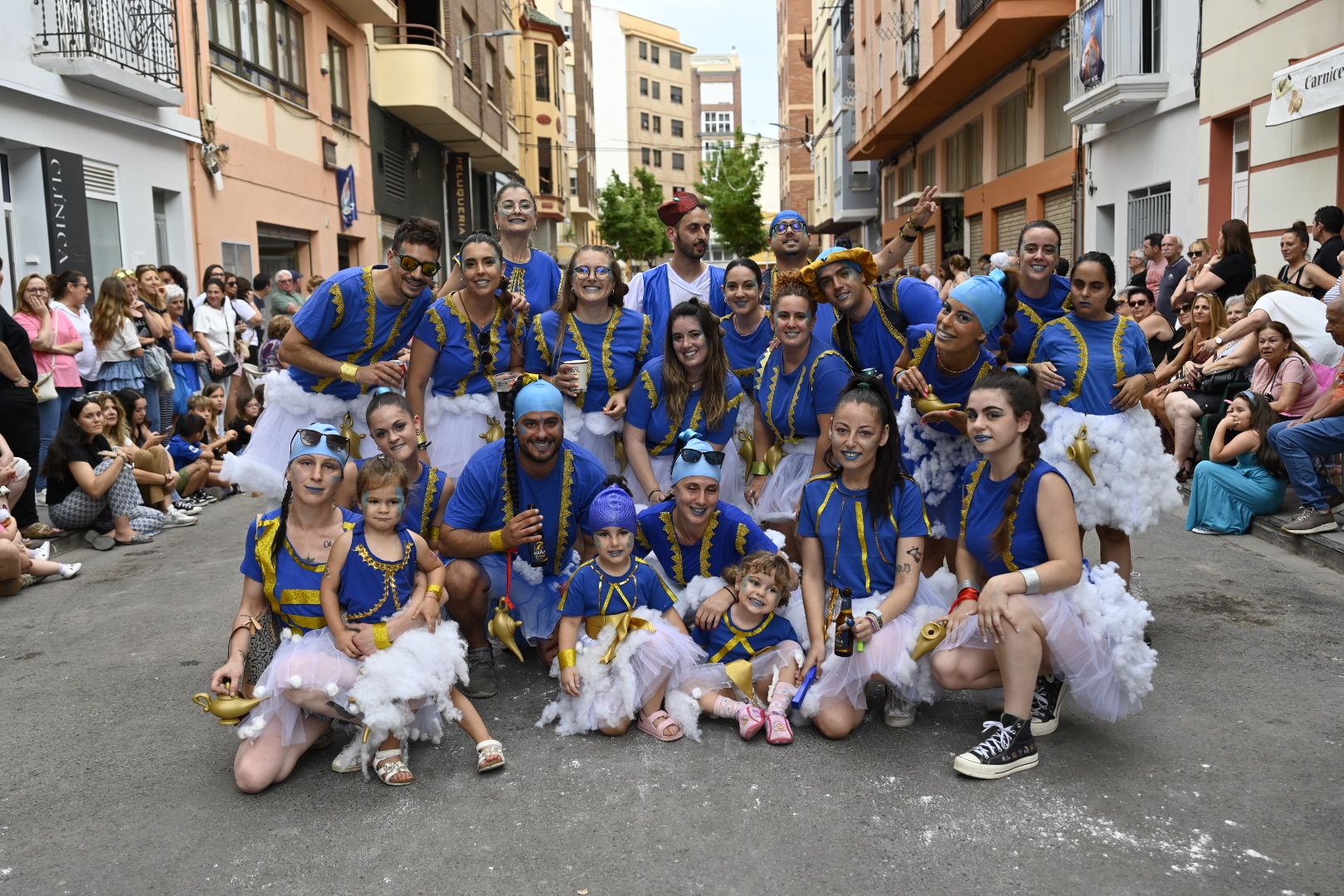 Imaginación y humor al poder en el desfile de las collas del Grau