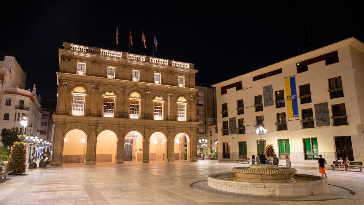 Plaza Mayor. Ayuntamiento de Castelló.