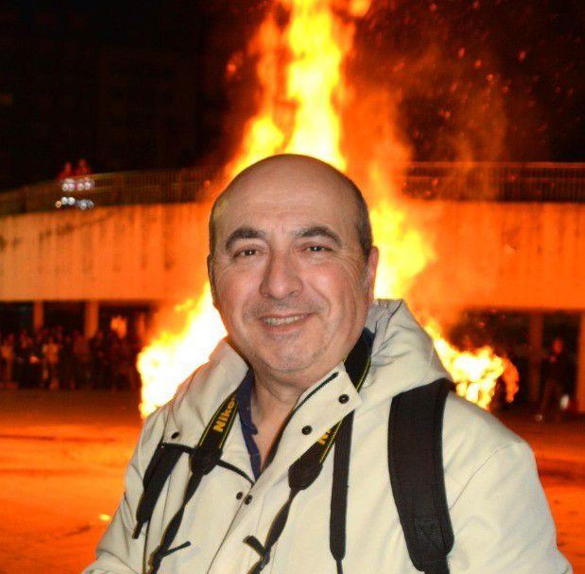 Paco González, presidente del jurado de los desfiles de comparsas del Carnaval de Badajoz 2026.