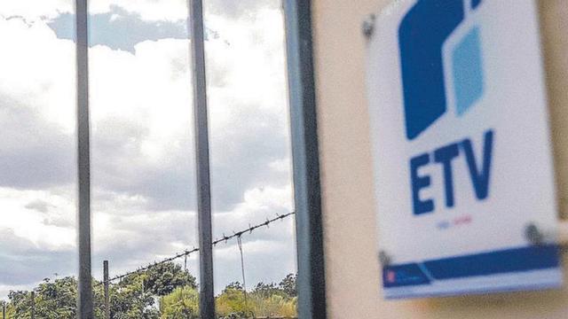 Los empresarios son contrarios a  priorizar el uso turístico en casas.  | B. RAMON
