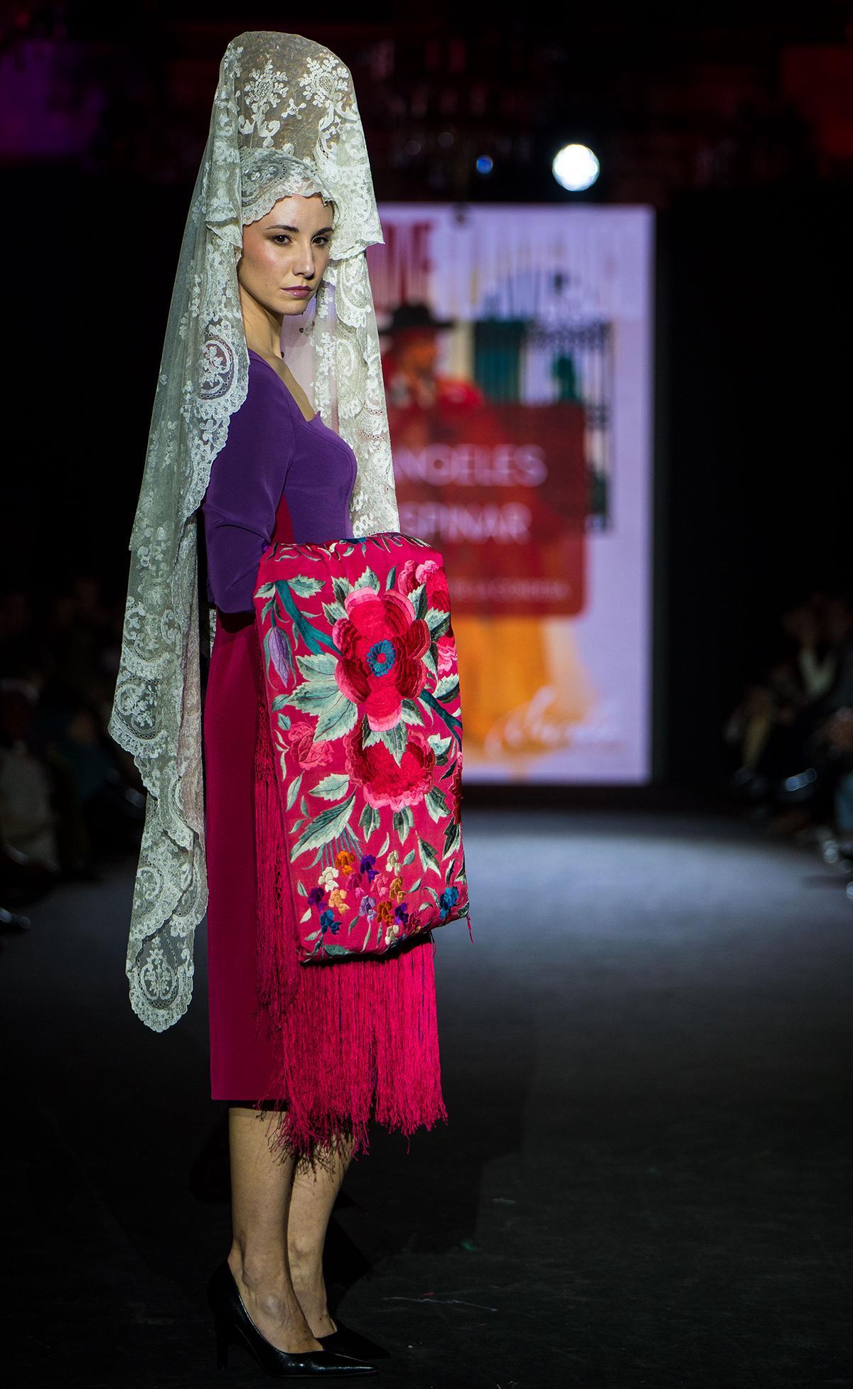 Desfile de Prodetur, la agencia de turismo de la Diputación de Sevilla, en We Love Flamenco.