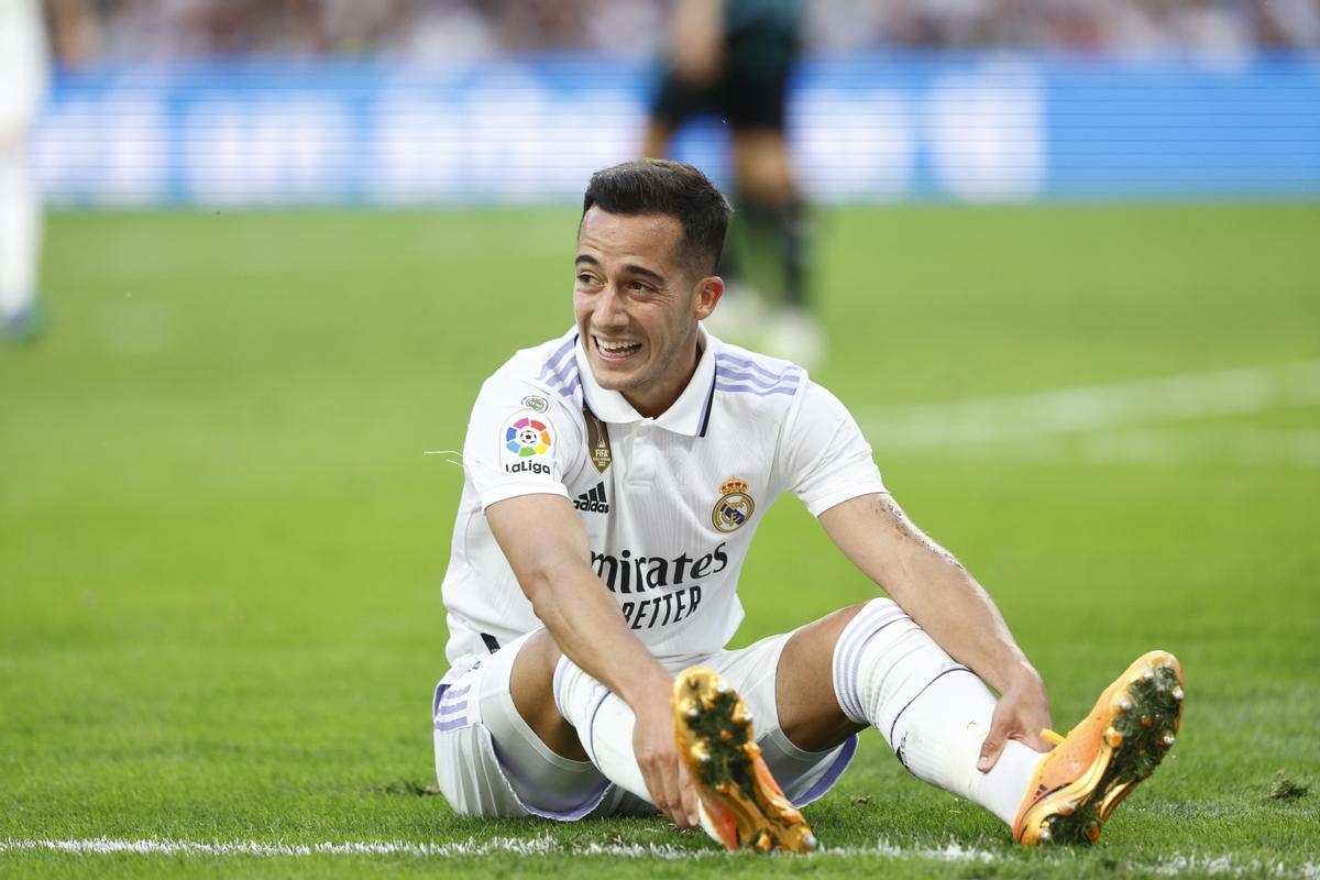 MADRID, 29/04/2023.- El centrocampista del Real Madrid Lucas Vázquez durante el encuentro correspondiente a la jornada 32 de LaLiga Santander que Real Madrid y UD Almería disputan este sábado en el Santiago Bernabéu, en Madrid. EFE/ Rodrigo Jiménez