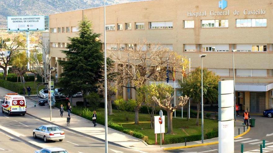 Dos heridos en una colisión entre dos coches en Castellón