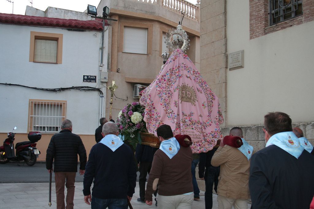 La Virgen de las Huertas vuelve a su casa arropada por decenas de lorquinos