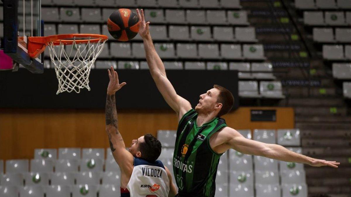 Aplazado el duelo entre el Joventut y el Bourg