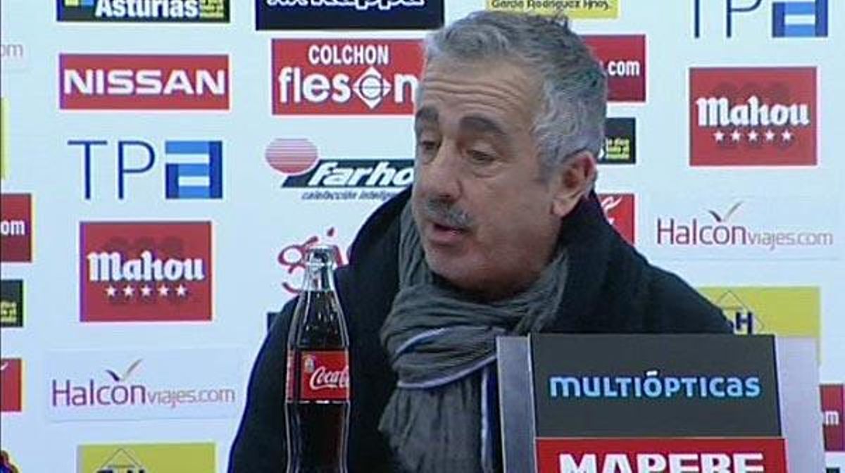 Manolo Preciado, destituït com a tècnic de l’Sporting.