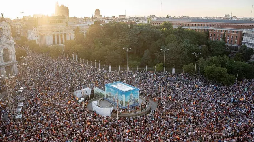 Miles de personas se movilizan en toda España en solidaridad con Ceuta