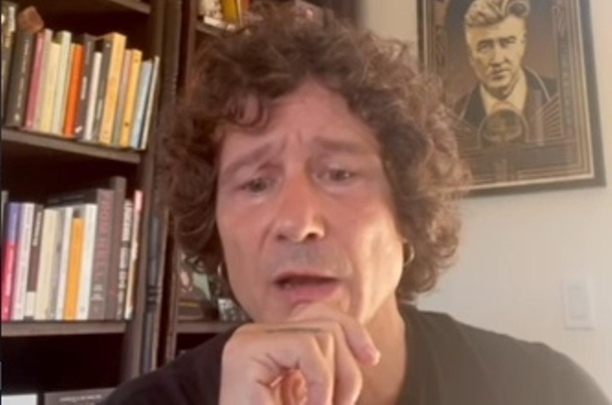 Enrique Bunbury en el vídeo publicado por Iván Ferreiro.