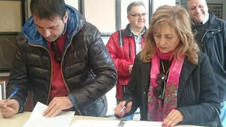 La patronal Mármol de Alicante firma la reducción de la jornada laboral