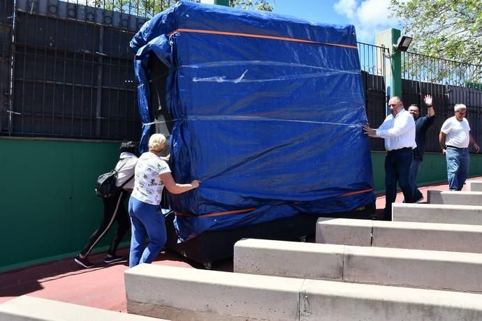 04/04/2019 TELDE.  Montaje del escenario del Carnaval de Telde en el parque Urbano de San Juan.  Fotógrafa: YAIZA SOCORRO.  | 04/04/2019 | Fotógrafo: Yaiza Socorro