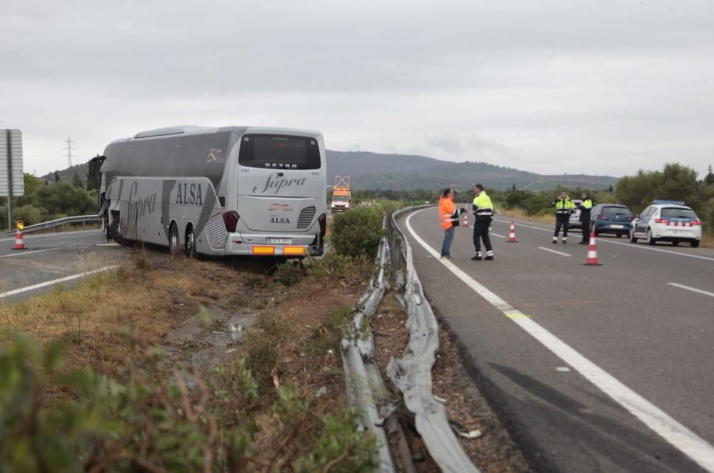 Un accidente con un muerto y 9 heridos provoca retenciones de 25 km en la AP-7