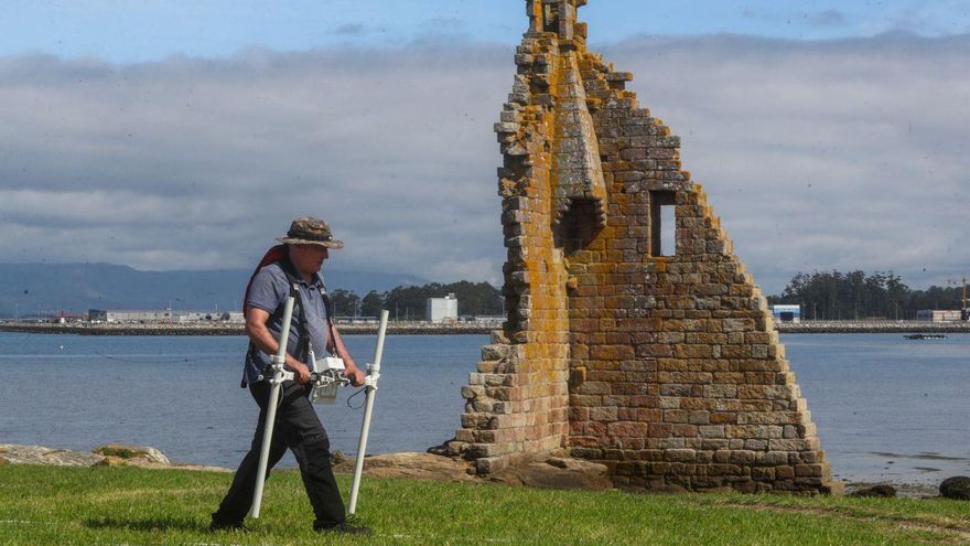 Cambados busca estructuras bajo tierra en la isla de San Sadurniño con un georradar