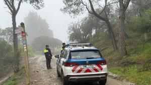 La pluja s’alia amb Mossos i Guàrdia Urbana en el primer cap de setmana de tancament de Collserola per Barcelona