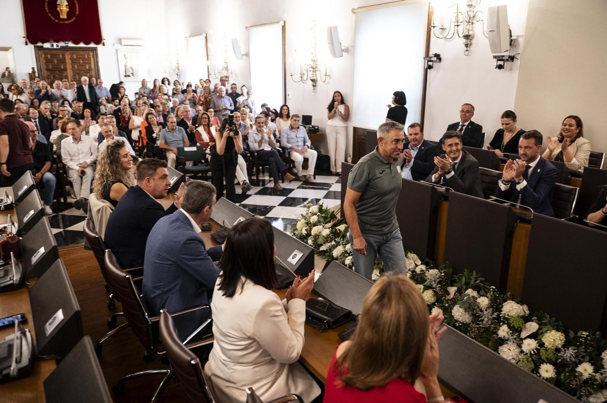 Fotogalería | Homenaje de la Diputación de Cáceres a 31 trabajadores jubilados y tres que han fallecido en el último año