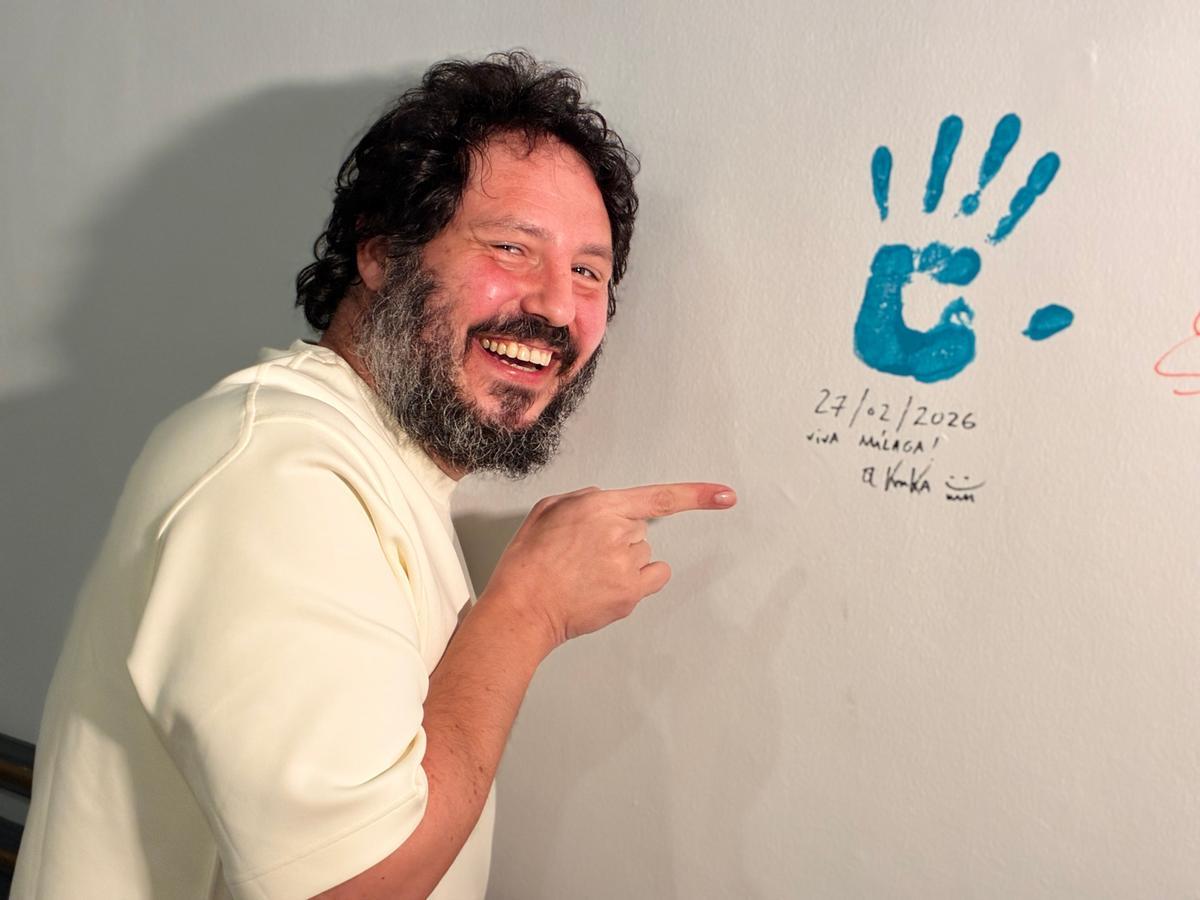 El Kanka dejó inmortalizadas sus huellas en el Museo de las Huellas del Teatro Cervantes