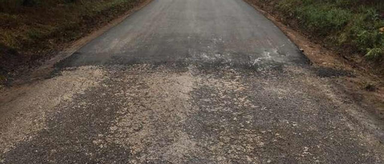 Vista del vial que une ambos municipios.